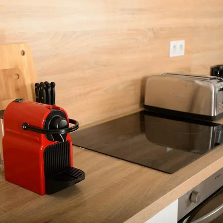 Dominici 1-cahorscitystay-centre Clim Netflix