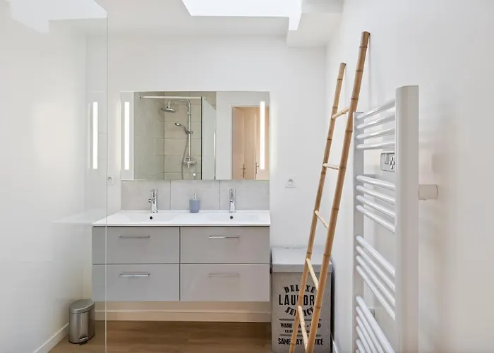 Dominici 1-cahorscitystay-centre Clim Netflix Apartment