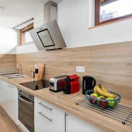 Dominici 1-cahorscitystay-centre Clim Netflix Apartment